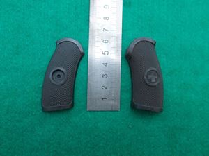 Picture of F3 REVOLVER GRIPS